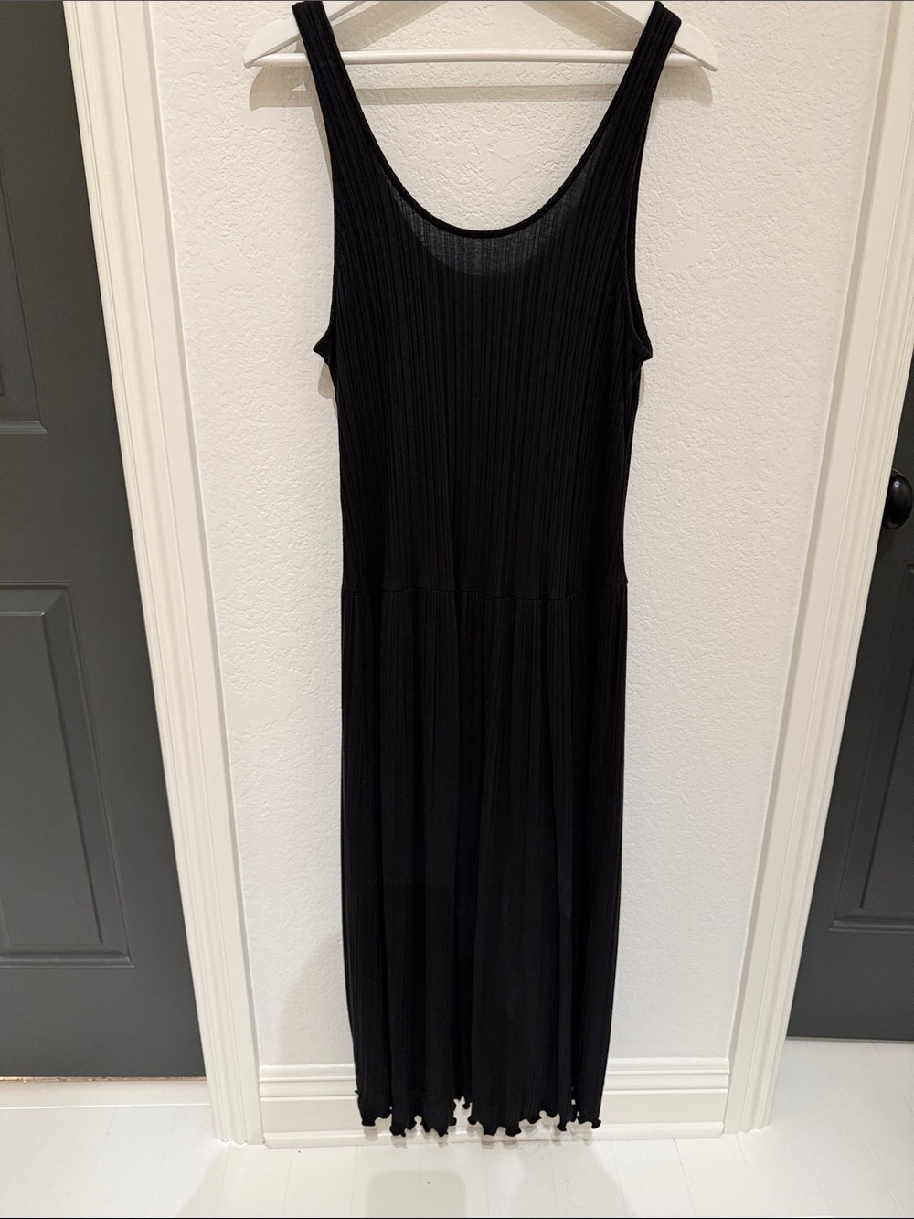 Everlane Black Ribbed Scoop-Neck Maxi Dress